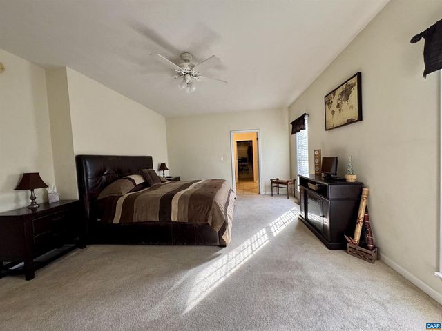 18 FOREST VIEW LN, Fishersville, VA 22939