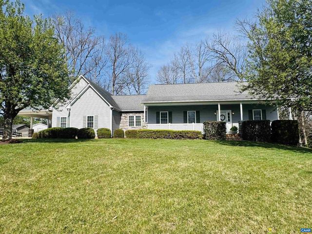 18 FOREST VIEW LN, Fishersville, VA 22939