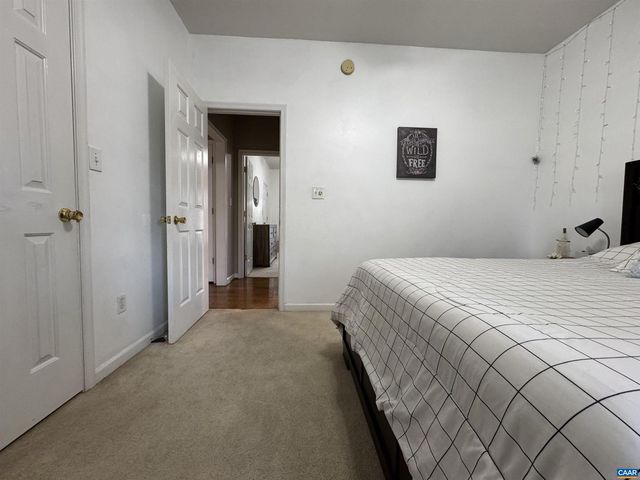 18 FOREST VIEW LN, Fishersville, VA 22939