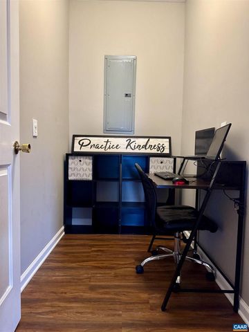 18 FOREST VIEW LN, Fishersville, VA 22939