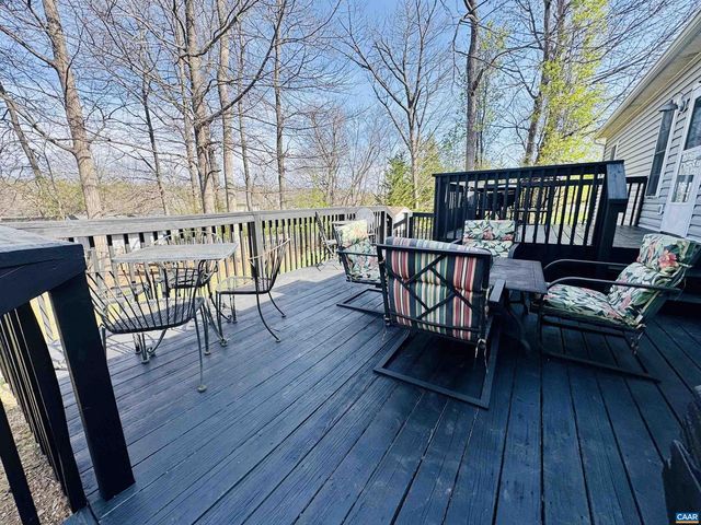 18 FOREST VIEW LN, Fishersville, VA 22939