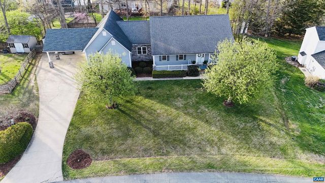 18 FOREST VIEW LN, Fishersville, VA 22939