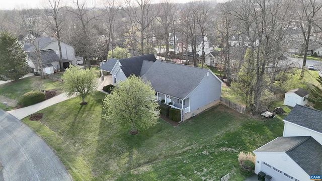 18 FOREST VIEW LN, Fishersville, VA 22939