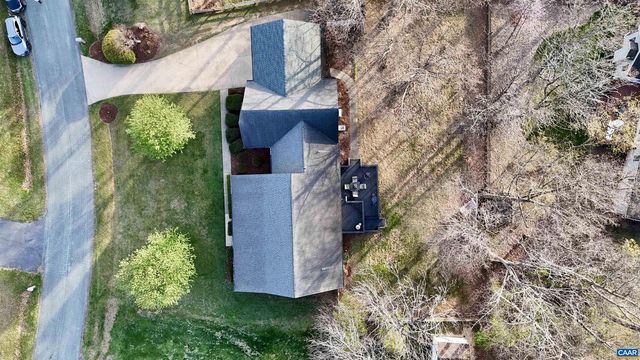 18 FOREST VIEW LN, Fishersville, VA 22939