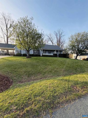 18 FOREST VIEW LN, Fishersville, VA 22939