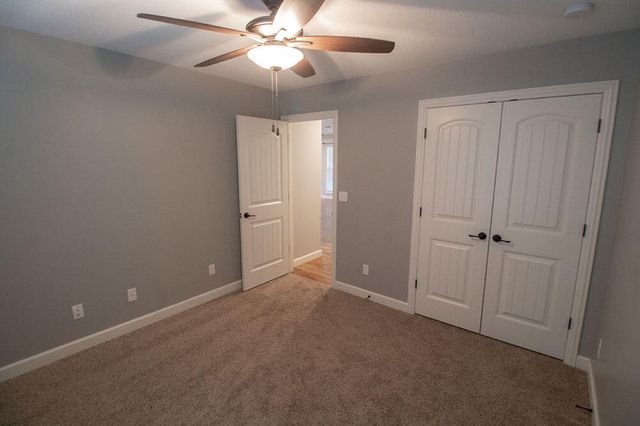 7504 WELLFORD CT, Columbia, MO 65203
