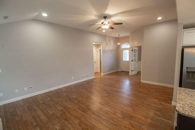 7504 WELLFORD CT, Columbia, MO 65203