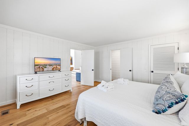 1184 Parker Drive, Pawleys Island, SC 29585