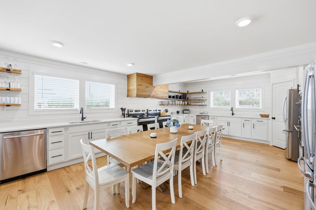 1184 Parker Drive, Pawleys Island, SC 29585