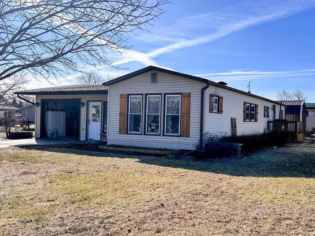 1012 E Campion Boulevard, Prairie Du Chien, WI 53821