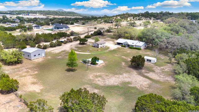 133 WAGON CIR, Bandera, TX 78003