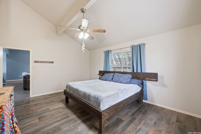 133 WAGON CIR, Bandera, TX 78003