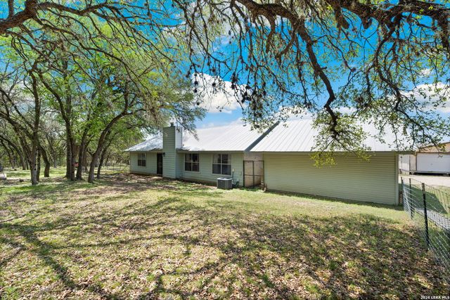 133 WAGON CIR, Bandera, TX 78003
