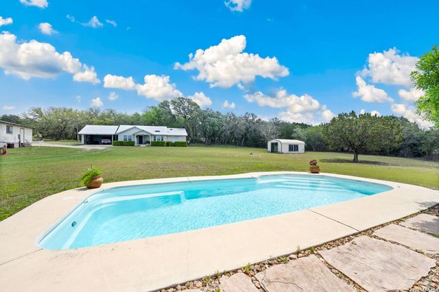 133 WAGON CIR, Bandera, TX 78003