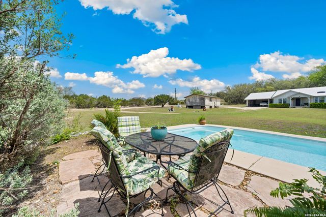 133 WAGON CIR, Bandera, TX 78003