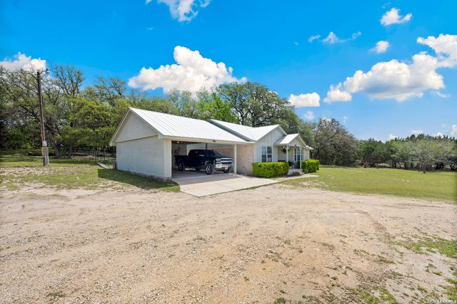 133 WAGON CIR, Bandera, TX 78003