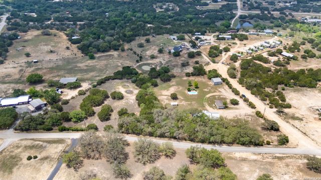 133 WAGON CIR, Bandera, TX 78003