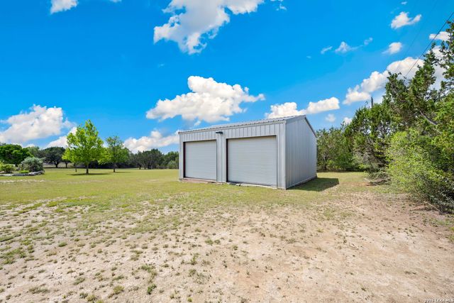 133 WAGON CIR, Bandera, TX 78003