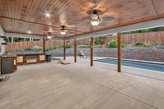 52 Ivy Ridge Court, Blue Ridge, GA 30513