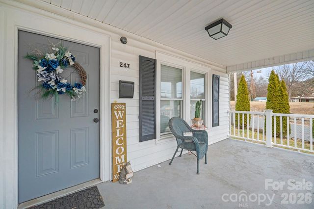 247 Cabarrus Avenue E, Concord, NC 28025