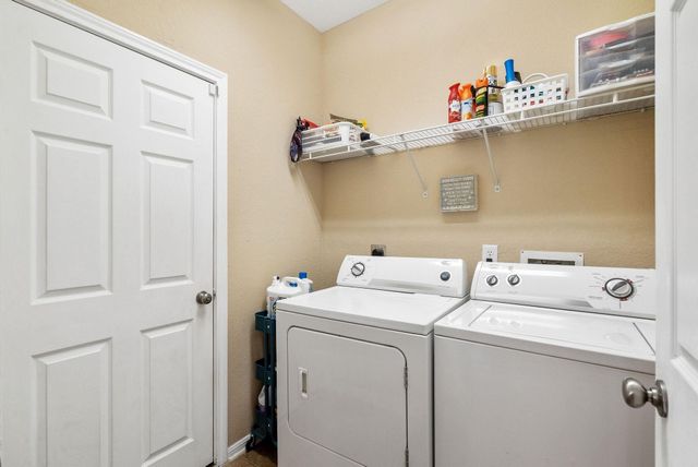 62 W Lasting Spring Circle, The Woodlands, TX 77389