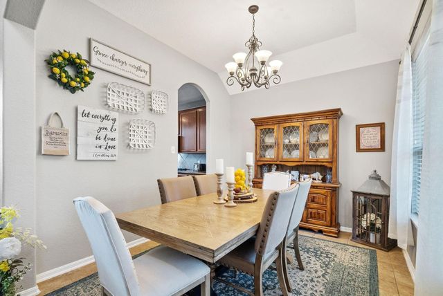 62 W Lasting Spring Circle, The Woodlands, TX 77389