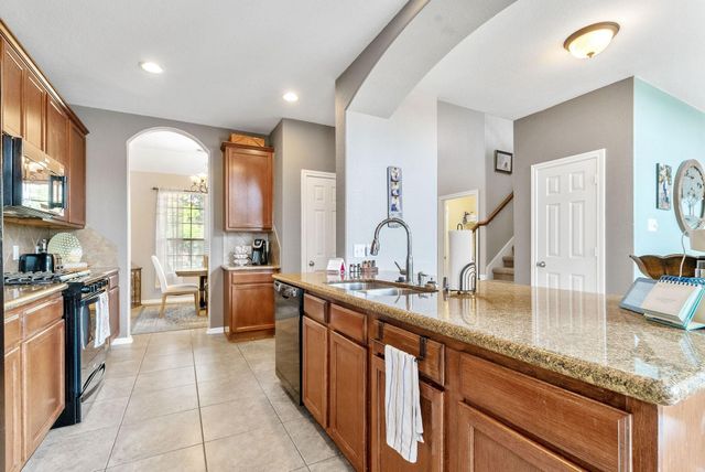 62 W Lasting Spring Circle, The Woodlands, TX 77389