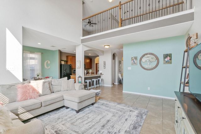 62 W Lasting Spring Circle, The Woodlands, TX 77389
