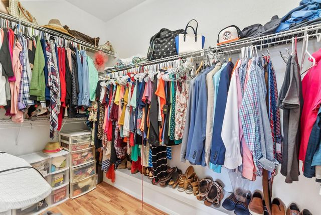 62 W Lasting Spring Circle, The Woodlands, TX 77389