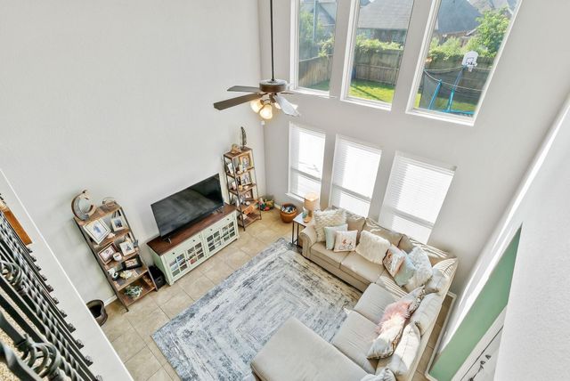 62 W Lasting Spring Circle, The Woodlands, TX 77389