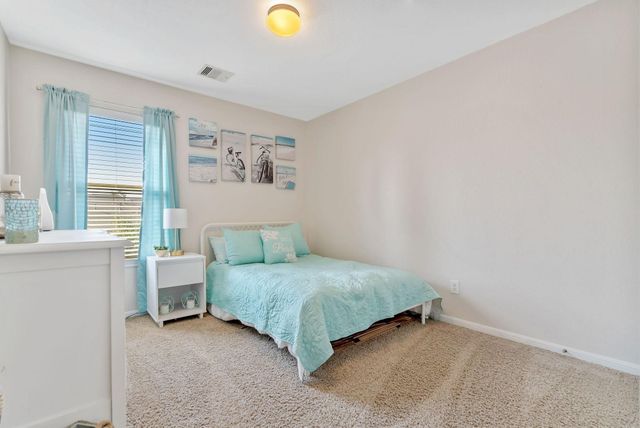 62 W Lasting Spring Circle, The Woodlands, TX 77389