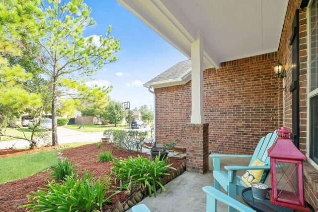 62 W Lasting Spring Circle, The Woodlands, TX 77389
