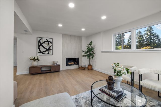 529 S 302nd Street, Federal Way, WA 98003