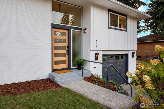 529 S 302nd Street, Federal Way, WA 98003