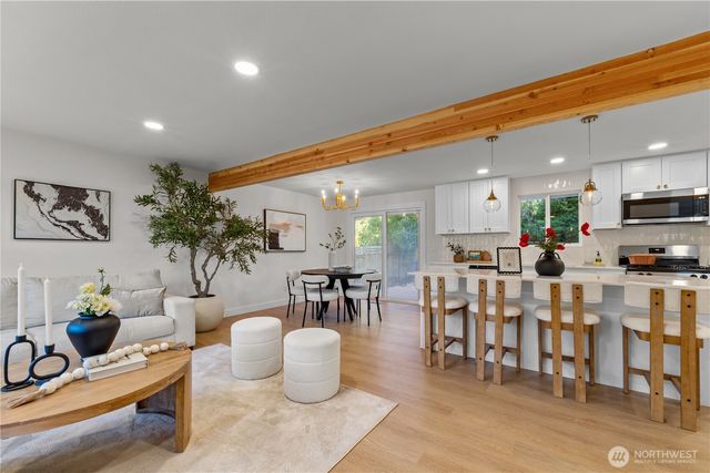 529 S 302nd Street, Federal Way, WA 98003