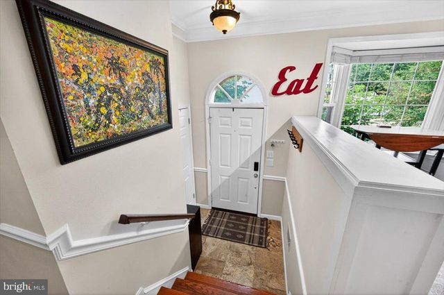 4239 SLEEPY LAKE DR, Fairfax, VA 22033