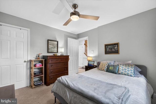 4239 SLEEPY LAKE DR, Fairfax, VA 22033