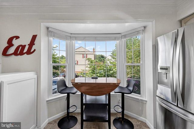 4239 SLEEPY LAKE DR, Fairfax, VA 22033