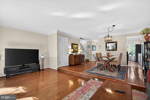 4239 SLEEPY LAKE DR, Fairfax, VA 22033