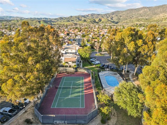 6490 Twin Circle, Simi Valley, CA 93063