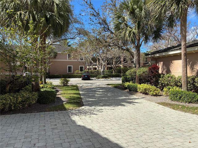 2757 Center Ct Dr 1-20, Weston, FL 33332