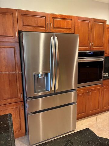 2757 Center Ct Dr 1-20, Weston, FL 33332