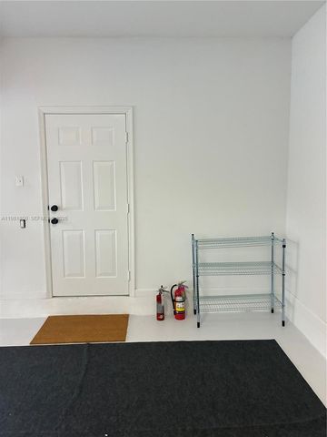 2757 Center Ct Dr 1-20, Weston, FL 33332