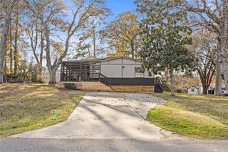 14189 Shadow Bay Drive, Willis, TX 77318