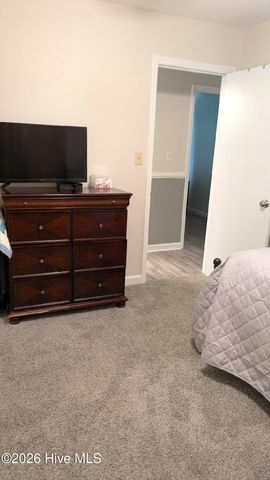 319 Oak Grove Avenue, Greenville, NC 27834