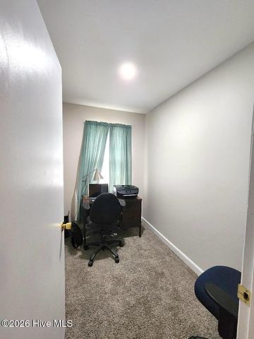 319 Oak Grove Avenue, Greenville, NC 27834