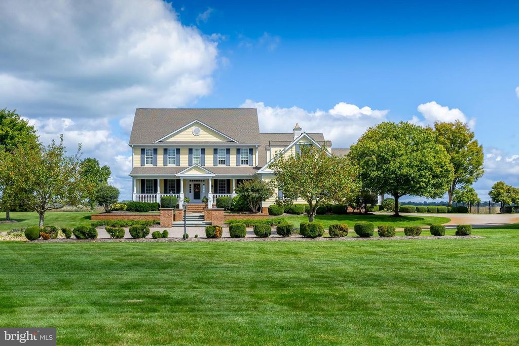 1880 E BUCKSHUTEM RD, Millville, NJ 08332