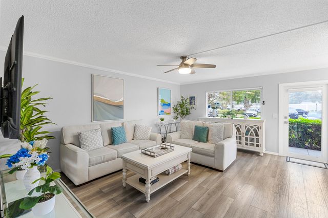 1032 Ventnor H Crescent H, Deerfield Beach, FL 33442