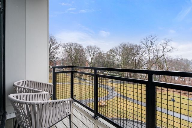 191 Washington Street 518, Boston, MA 02135