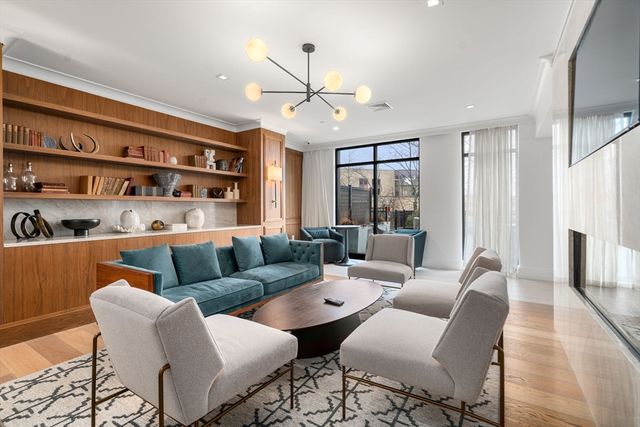 191 Washington Street 518, Boston, MA 02135